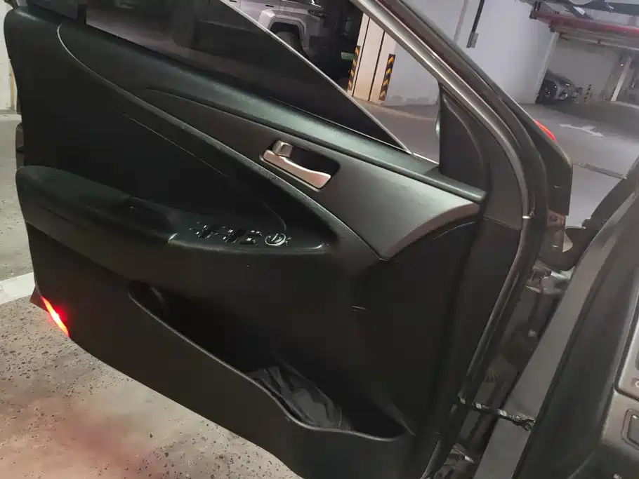 Hyundai Sonata 2012 2011 2.0L Auto Leading Edition