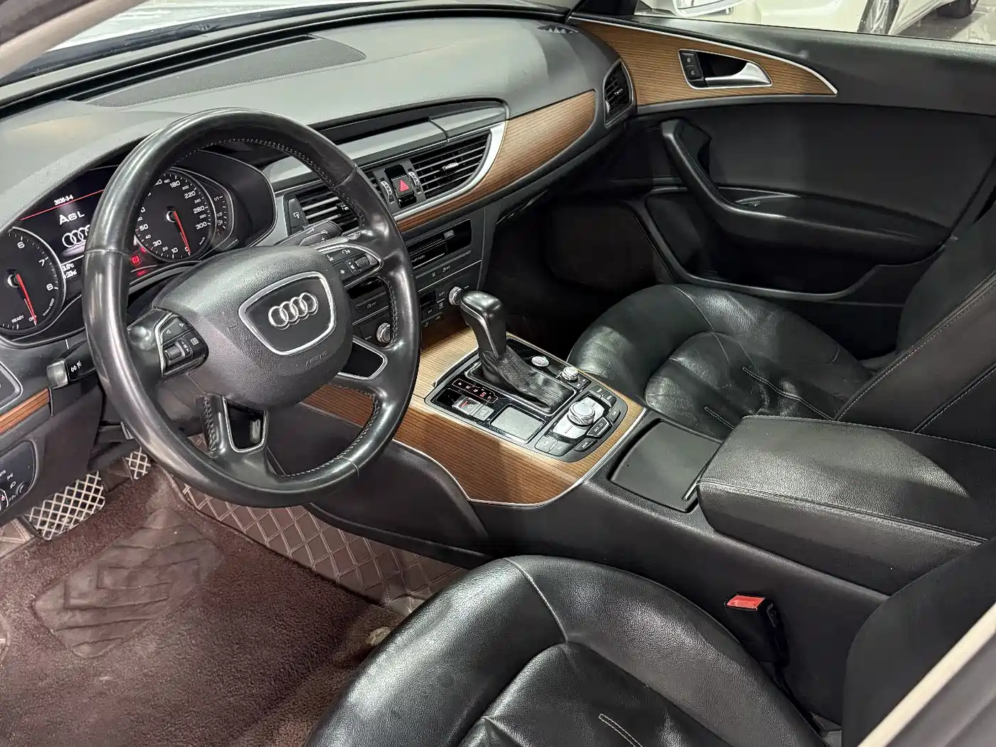 Audi A6L 2018 30th Anniversary 30 FSI Style фото 5
