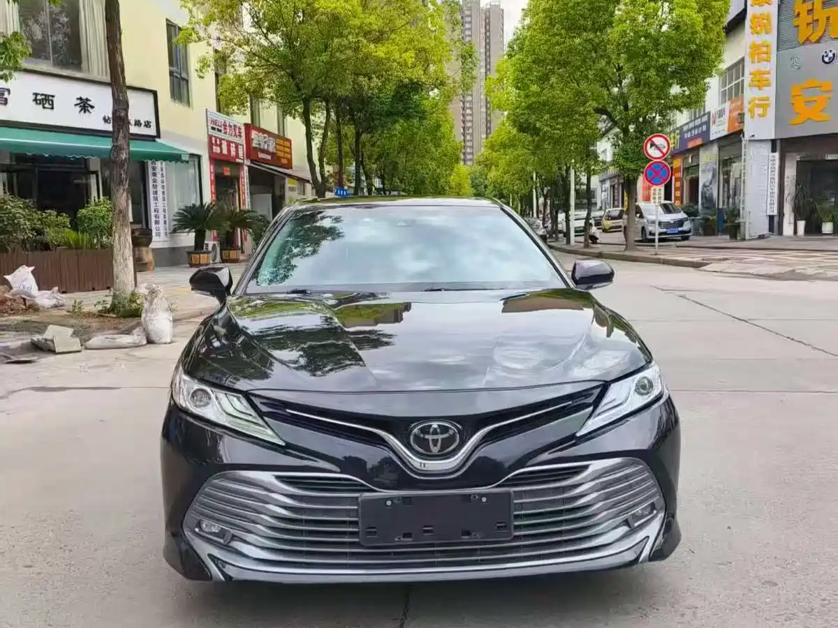 Toyota Camry 2019 2.0G Luxury (China V) фото 2