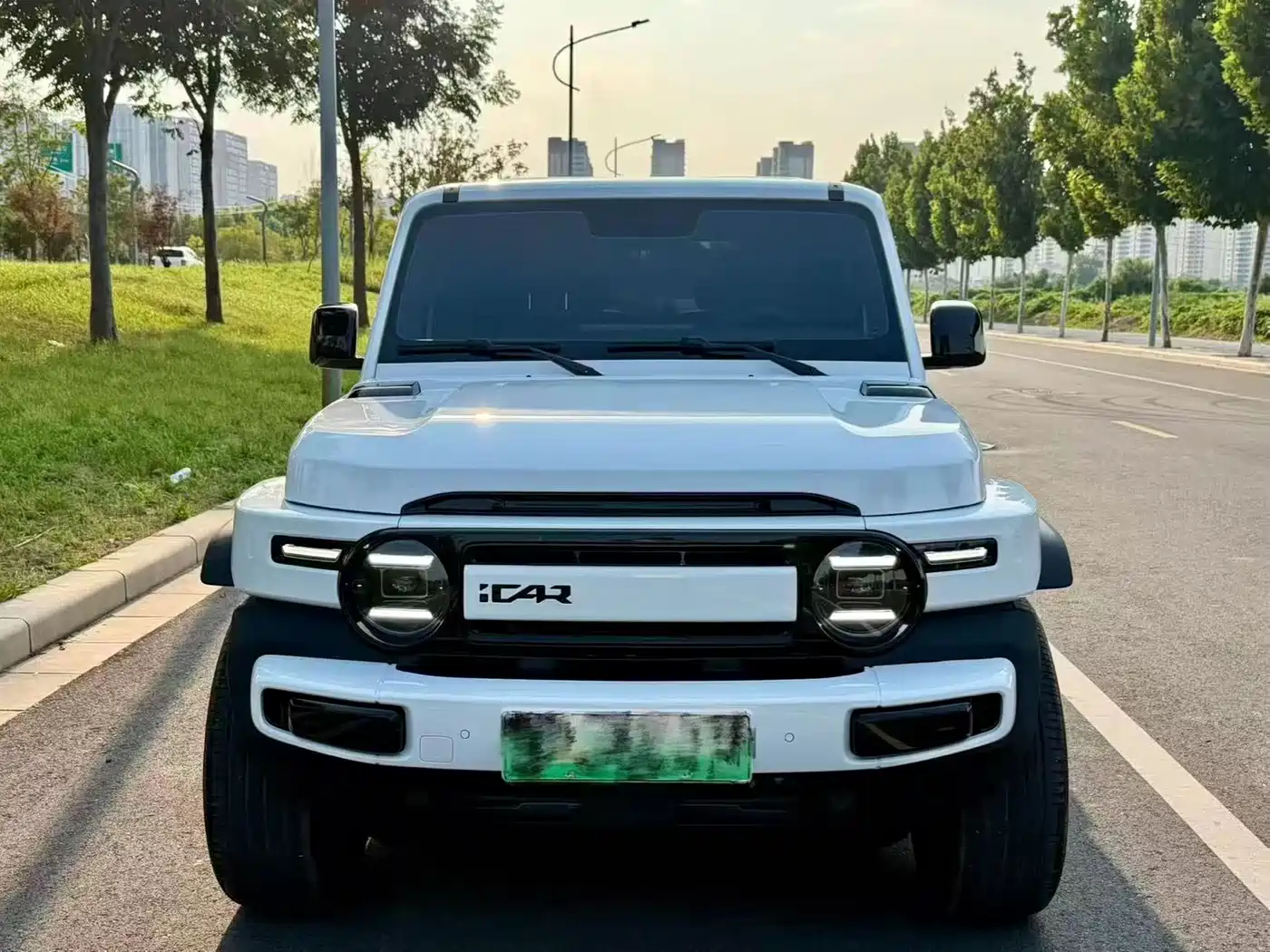 Photo 2 - iCAR V23