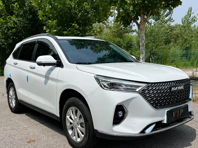 Haval M6 2023 PLUS 1.5T Manual Luxury Smart Connect — фото 3