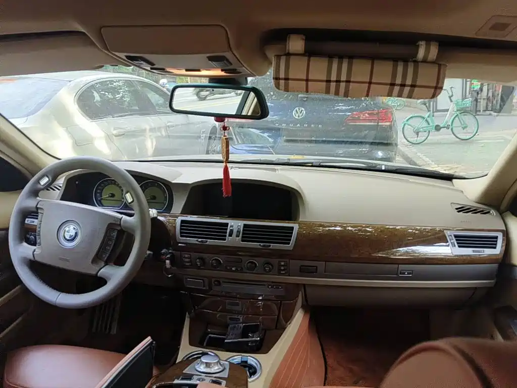 BMW 7 Series 2003 2004 745Li