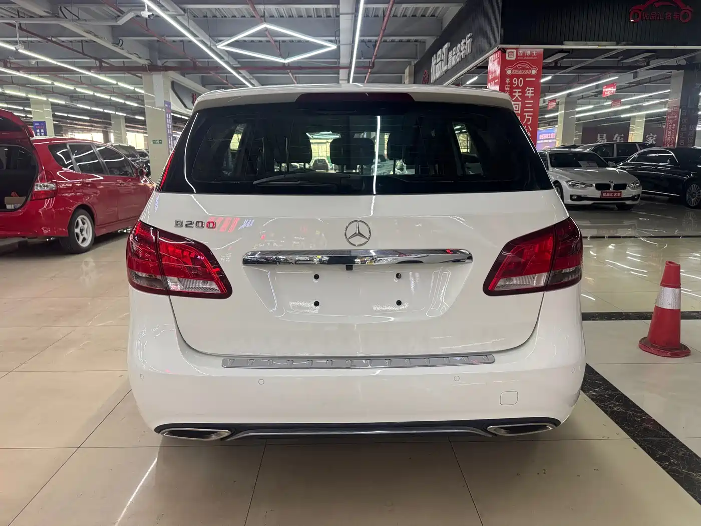 Mercedes-Benz B-Class 2015 B 200 Dynamic фото 4