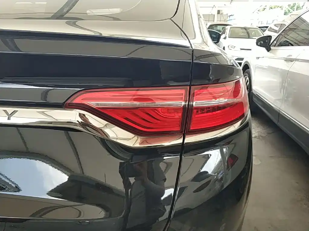 Geely Xingyue 2020 2019 Facelift 350T Starlight