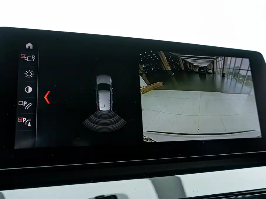 BMW X1 2021 sDrive25Li Leading фото 23