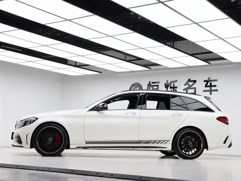 Mercedes-Benz C-Class AMG 2019 AMG C 43 4MATIC Estate Special Edition фото 32
