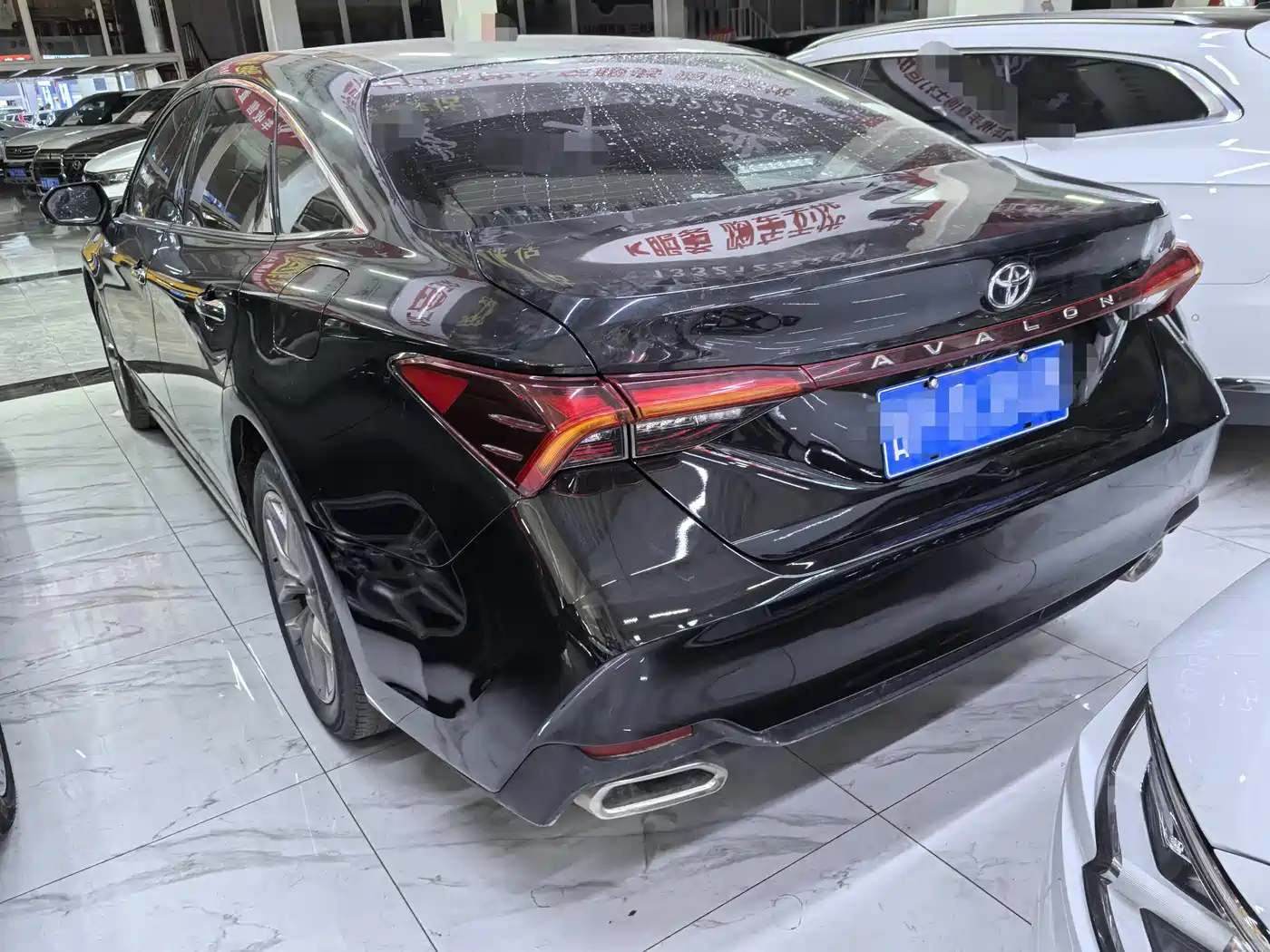 Toyota Avalon 2022 2.0L Luxury Edition фото 4
