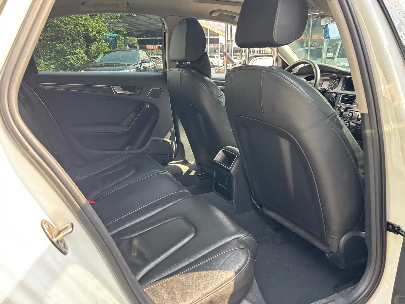 Audi A4L 2013 35 TFSI Automatic Comfort фото 10