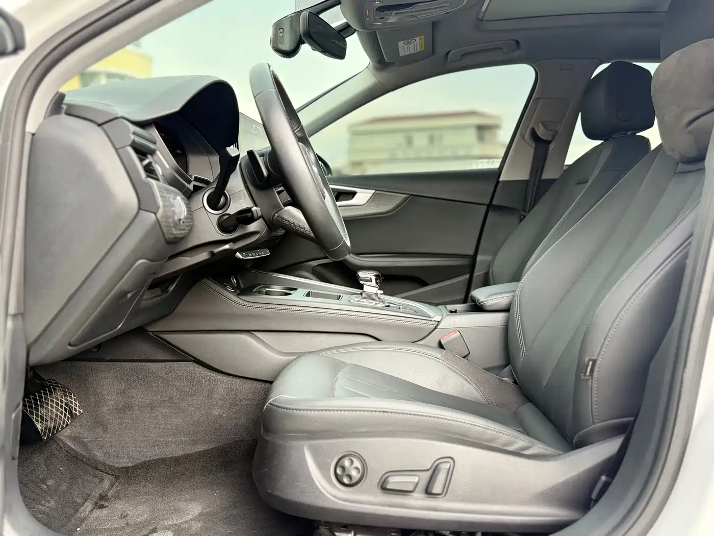 Audi A4L 2022 40 TFSI Luxury Elegance фото 15