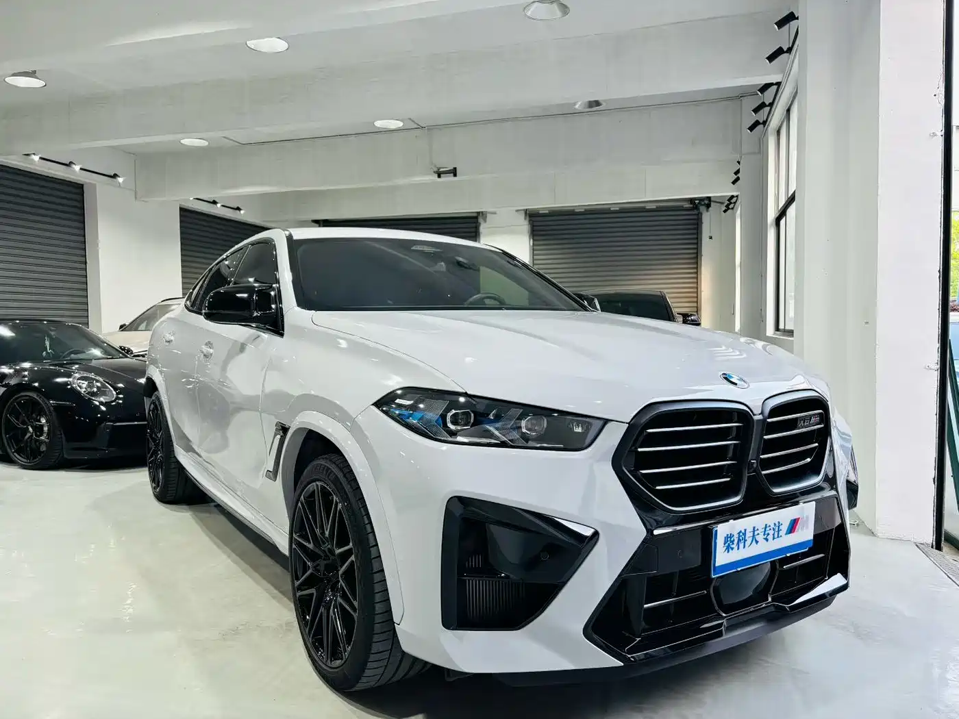 BMW X6 M 2023 Model X6 M Thunder Edition фото 2