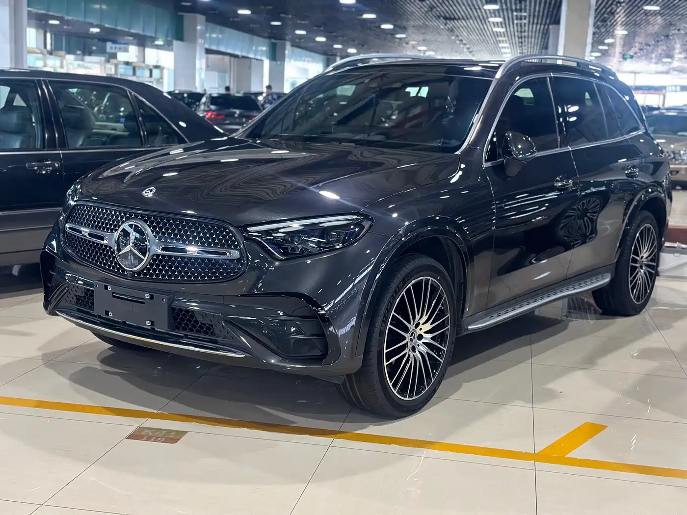 Mercedes-Benz GLC 2023 GLC 300 L 4MATIC Luxury 7-Seater