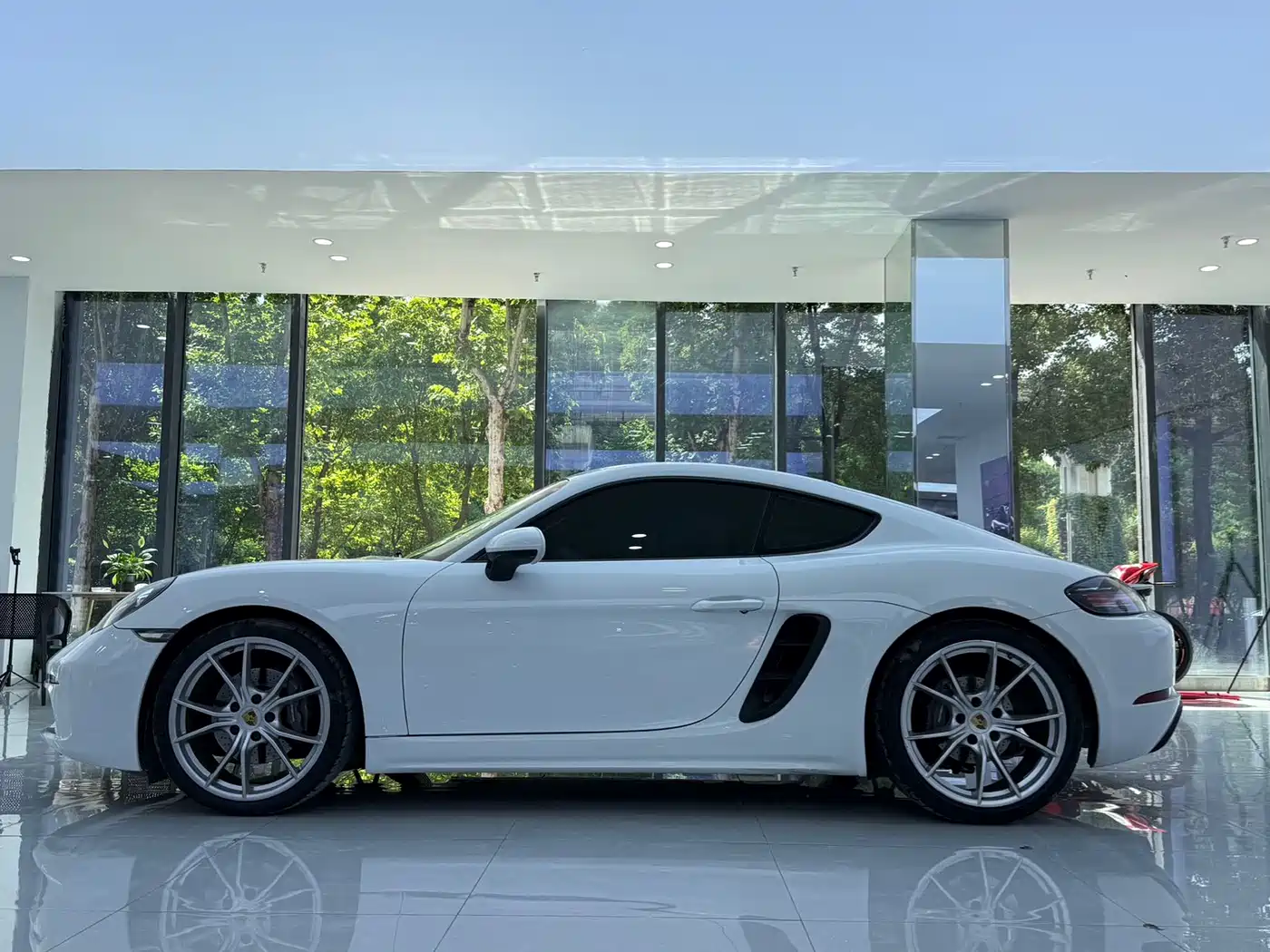 Porsche 718 2018 Cayman 2.0T фото 8