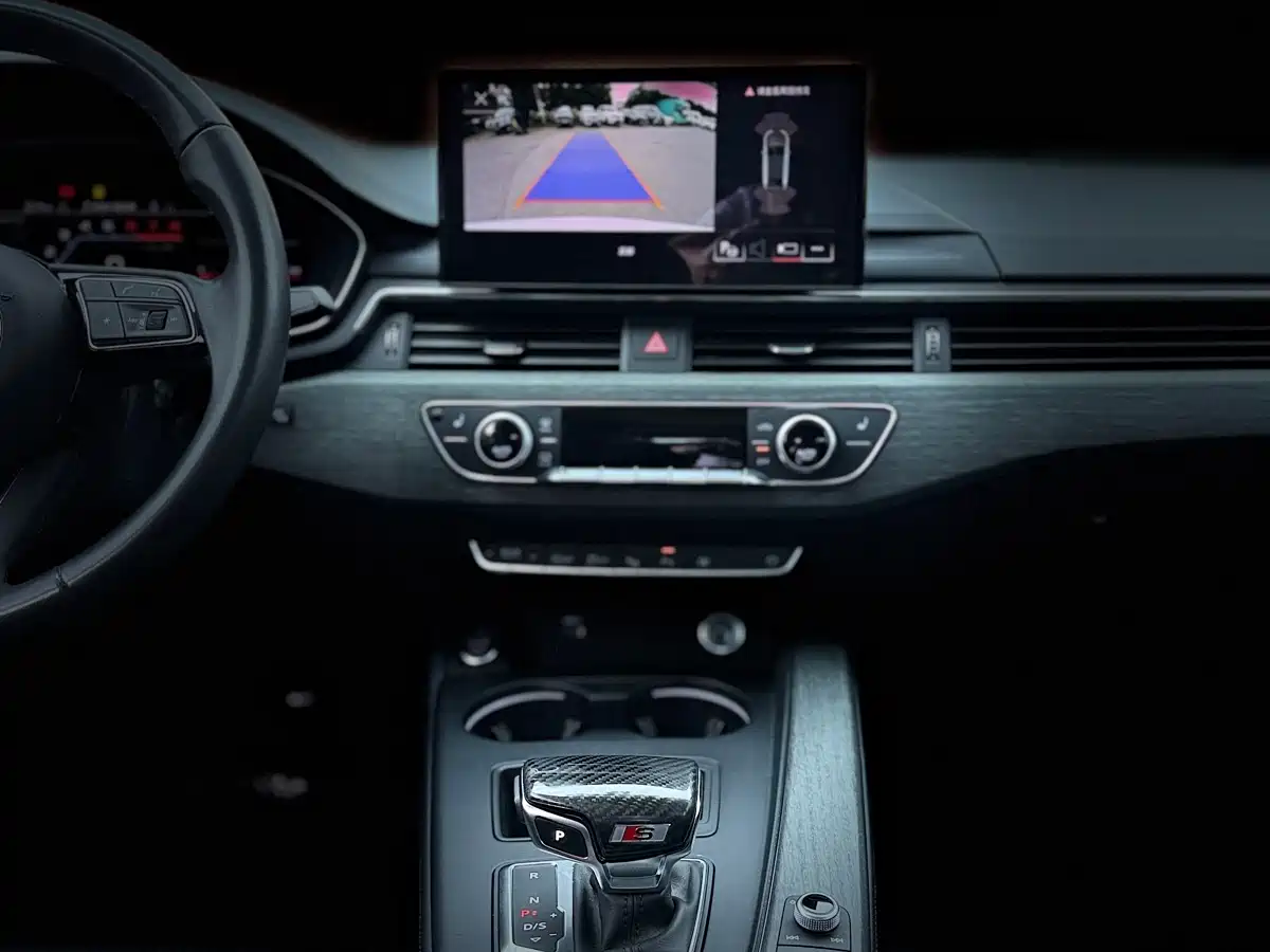 Audi A4L 2022 40 TFSI Luxury Elegance фото 24