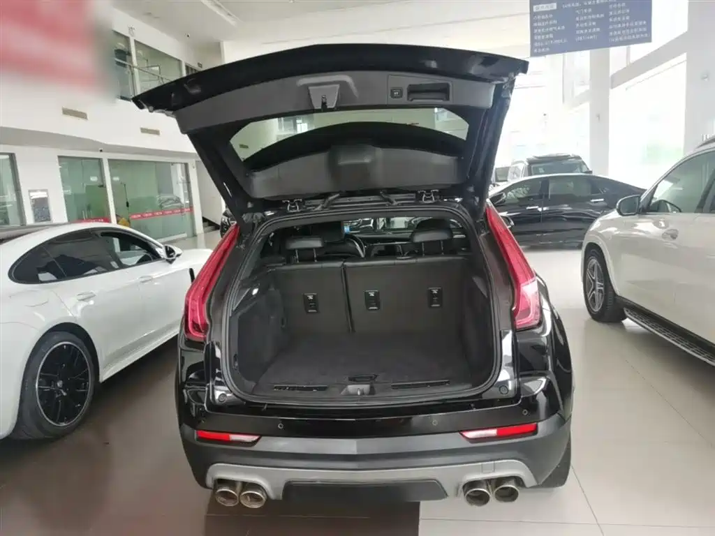 Cadillac XT4 2021 28T FWD Premium Edition фото 15