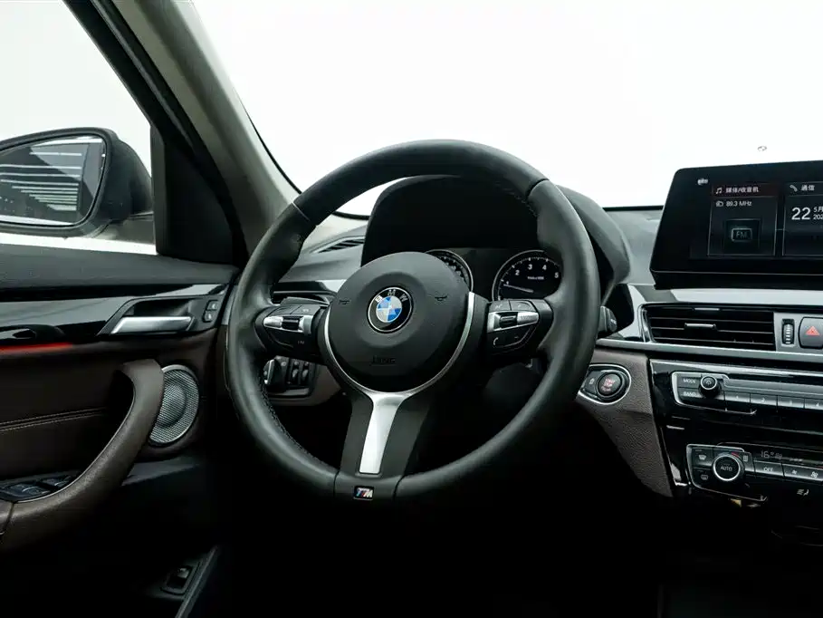 BMW X1 2021 sDrive25Li Leading фото 22