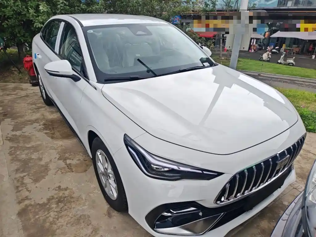 Geely Galaxy Galaxy Stellar 6 2025 125km Long Voyage Edition фото 3