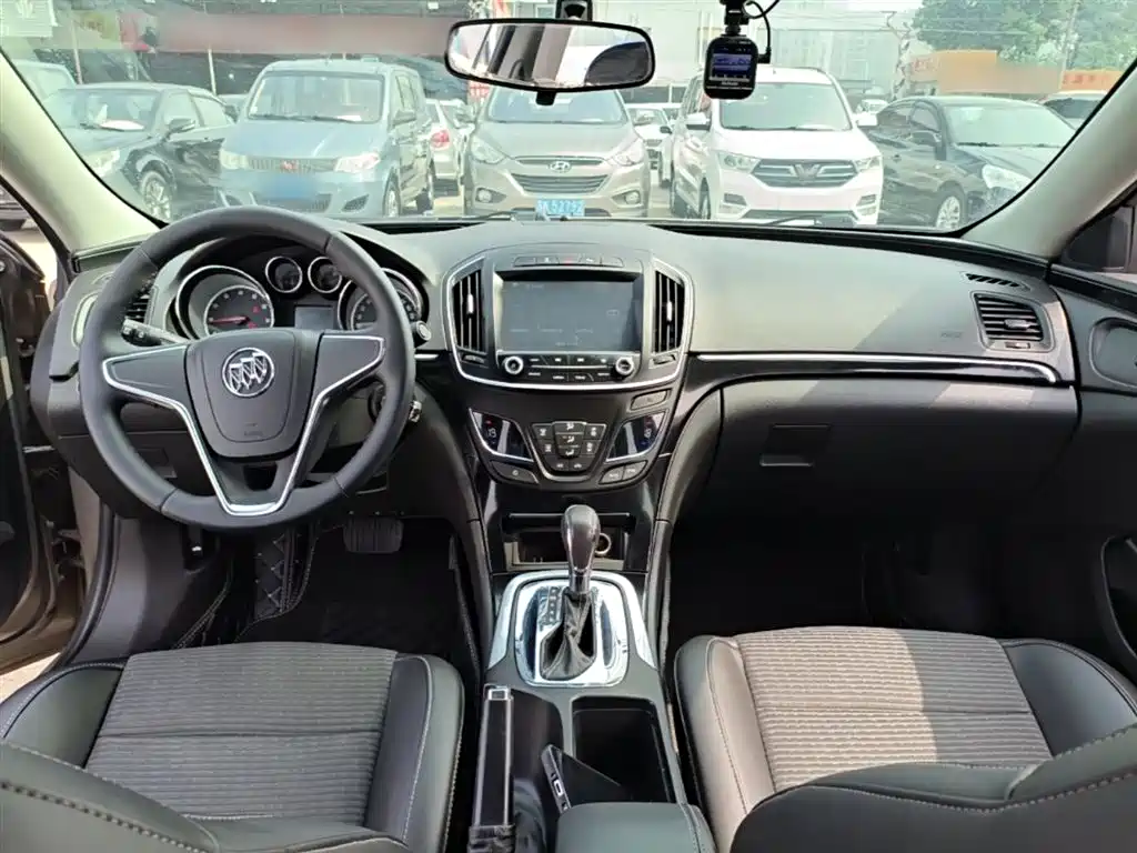 Buick Regal 2015 1.6T Leading Tech Edition фото 10