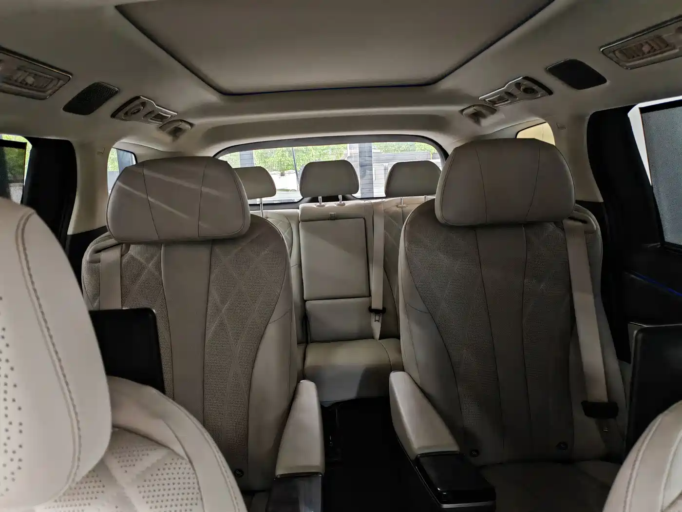 Denza D9 2025 DM-i Smart Drive Edition 1020 AWD Prestige фото 13