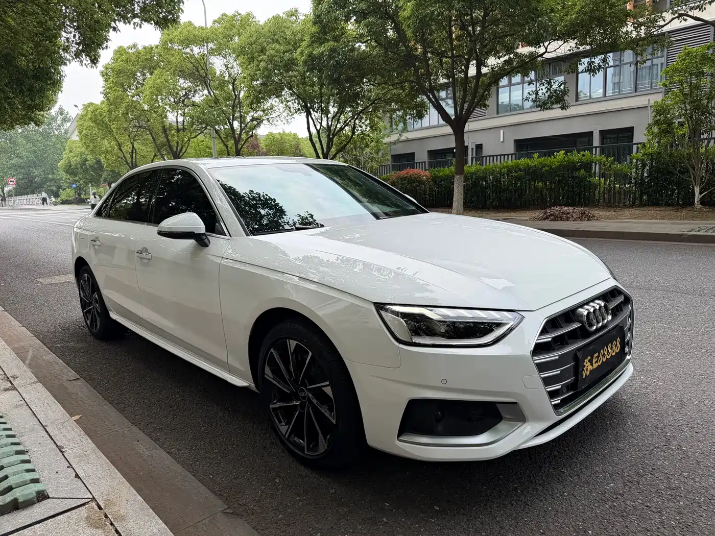 Audi A4L 2022 40 TFSI Fashion Elegance фото 3