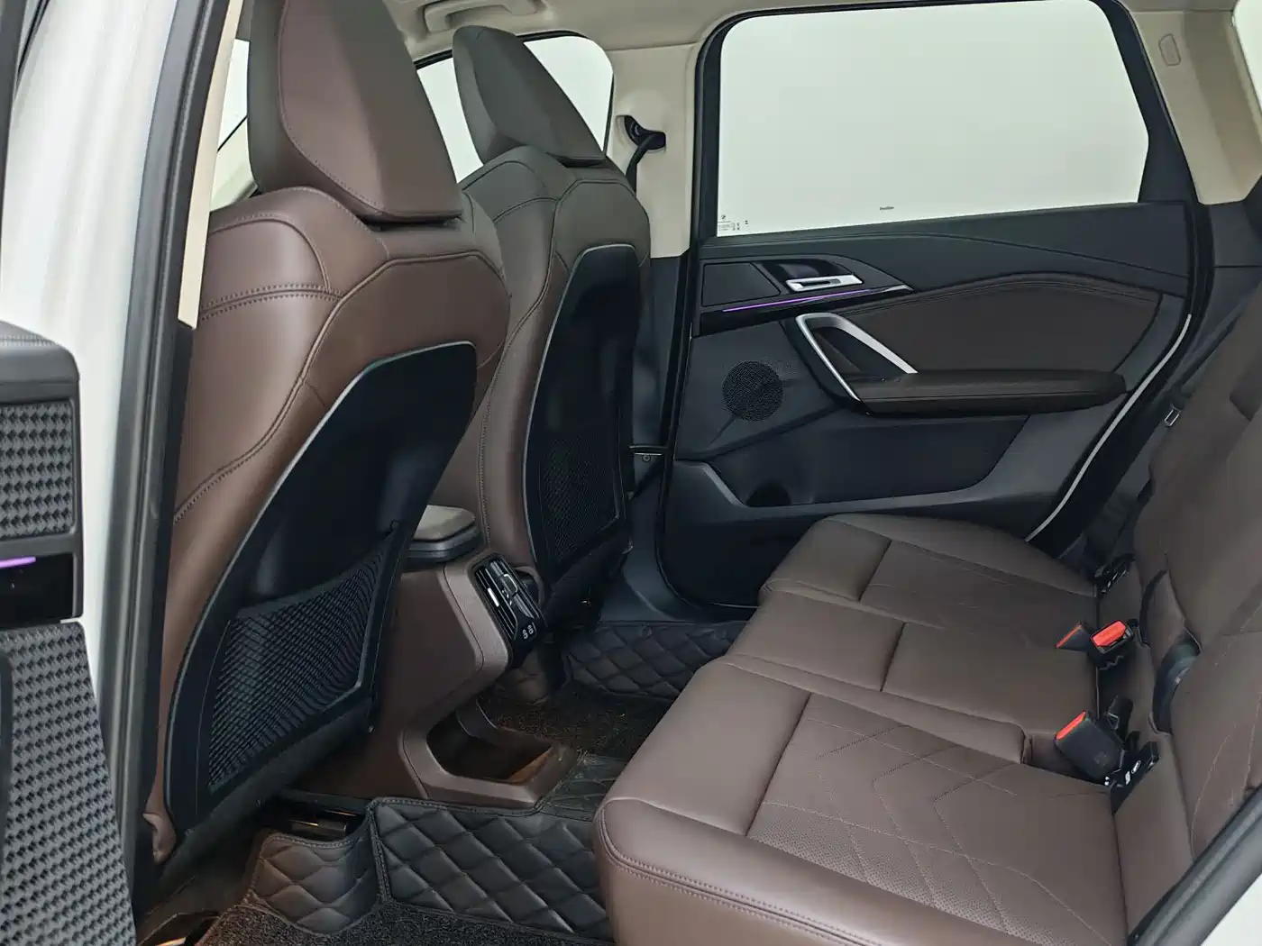 BMW X1 2024 sDrive20Li X Design Package фото 8