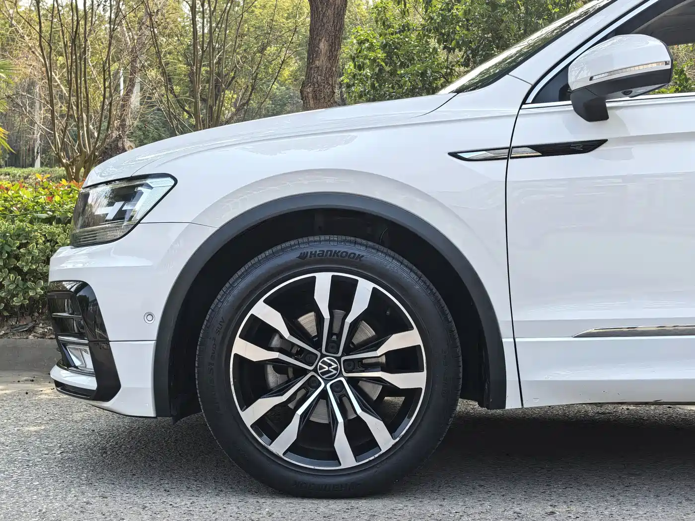Volkswagen Tiguan L 2021 330TSI Automatic 2WD R-Line Premium фото 10