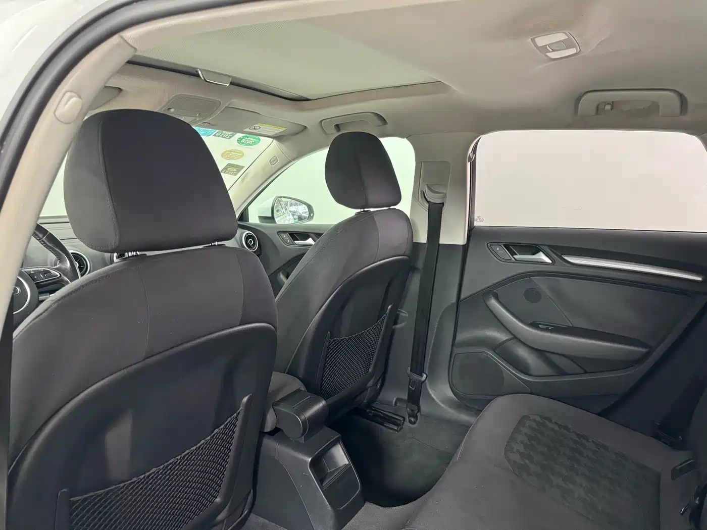 Audi A3 2016 Sportback 35 TFSI Leadership фото 10