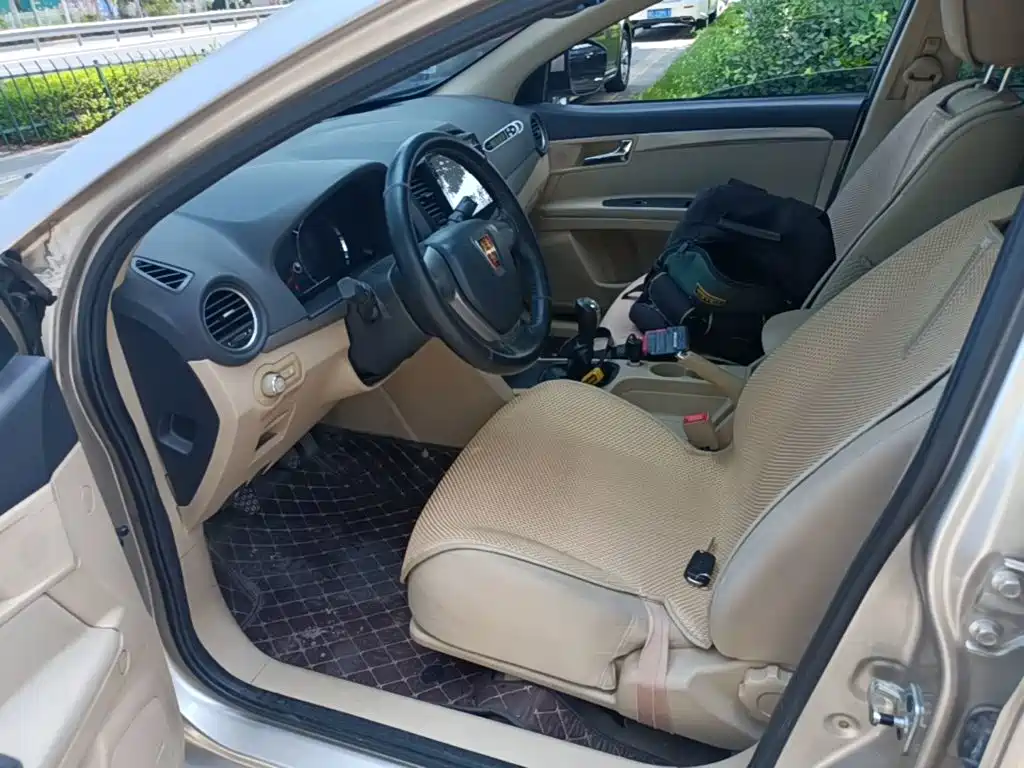 Roewe 350 2015 2015 Model 1.5L Manual Luxury Sunroof Edition