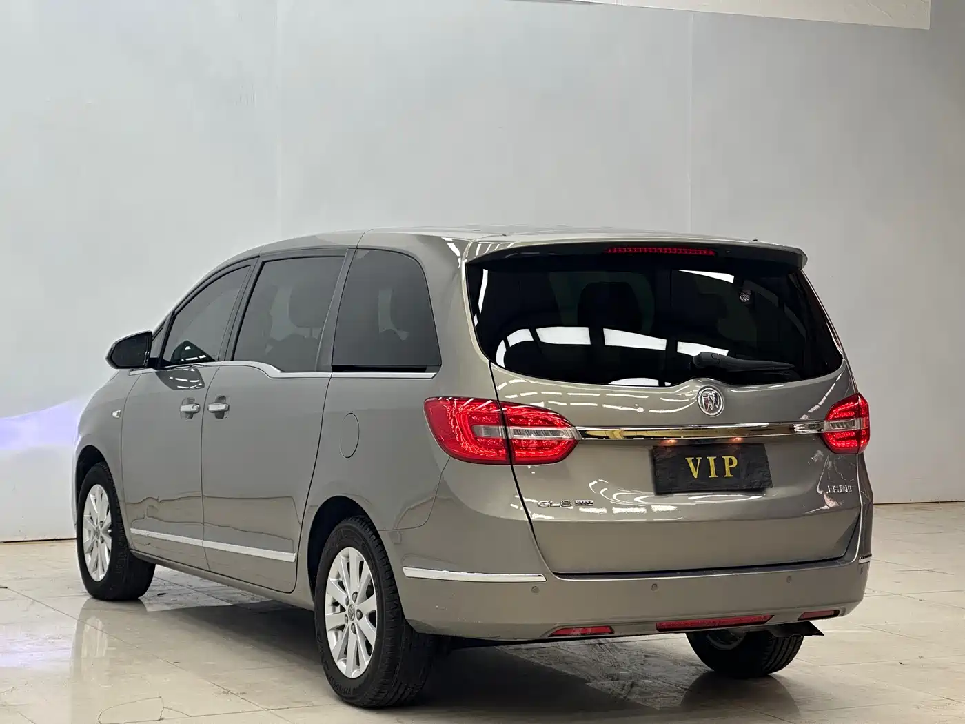 Buick GL8 2018 28T Luxury Model China VI фото 7