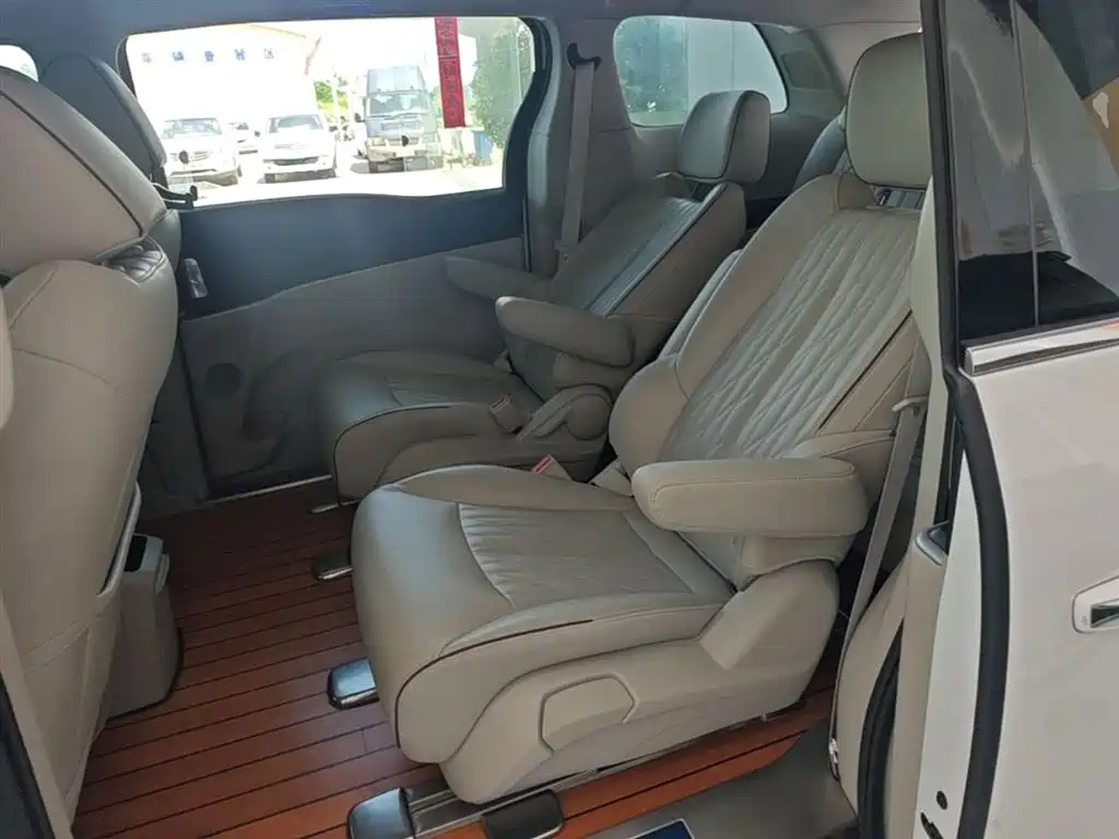 Buick GL8 2021 Land Business Class 652T Smart Luxury фото 13