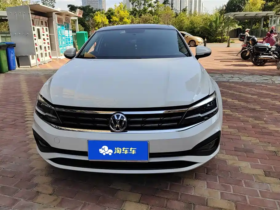 Volkswagen Lamando 2021 230TSI DSG Fashion Edition фото 2