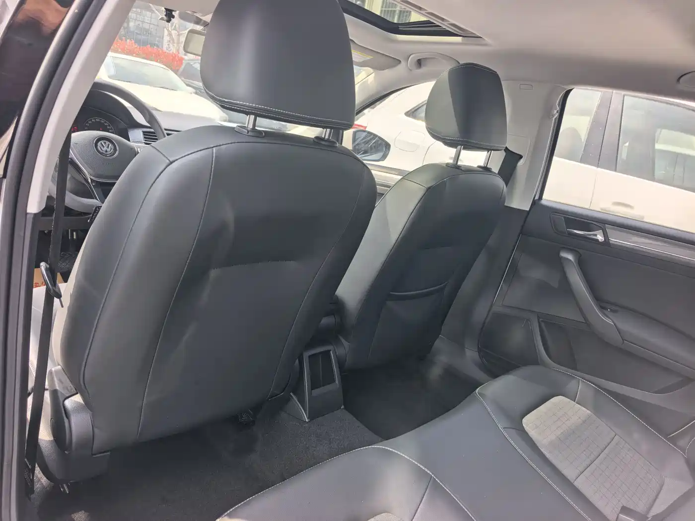 Volkswagen Santana 2016 1.6L Automatic Comfort Edition фото 22