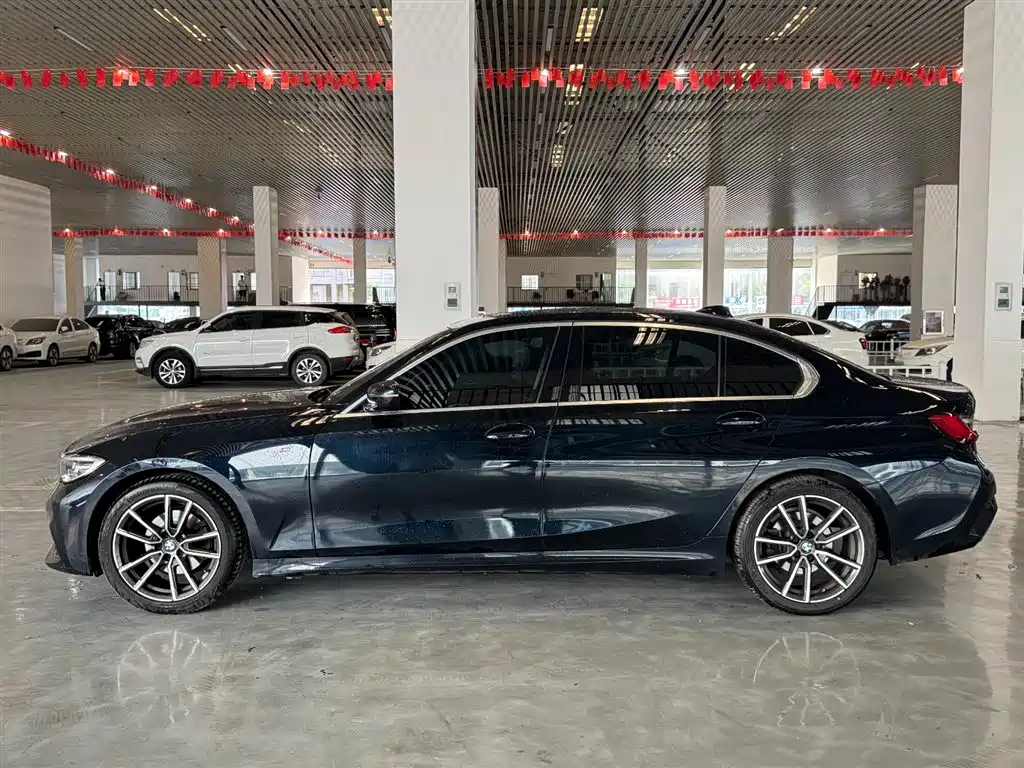 BMW 3 Series 2021 320Li M Sport Package фото 8