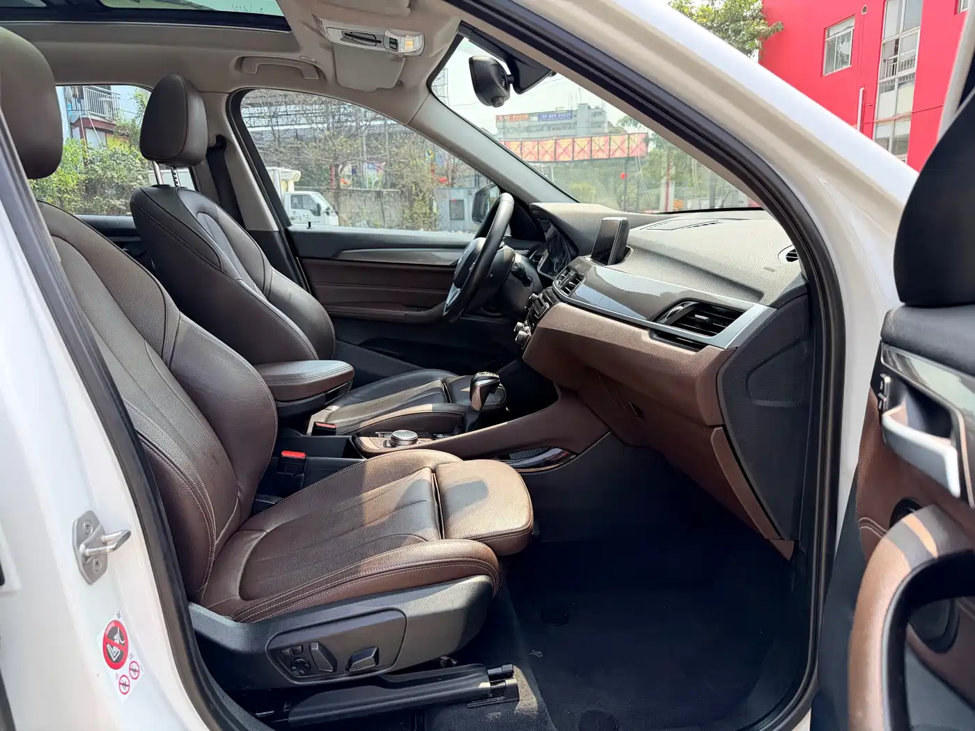 BMW X1 2016 xDrive20Li Luxury Model фото 19