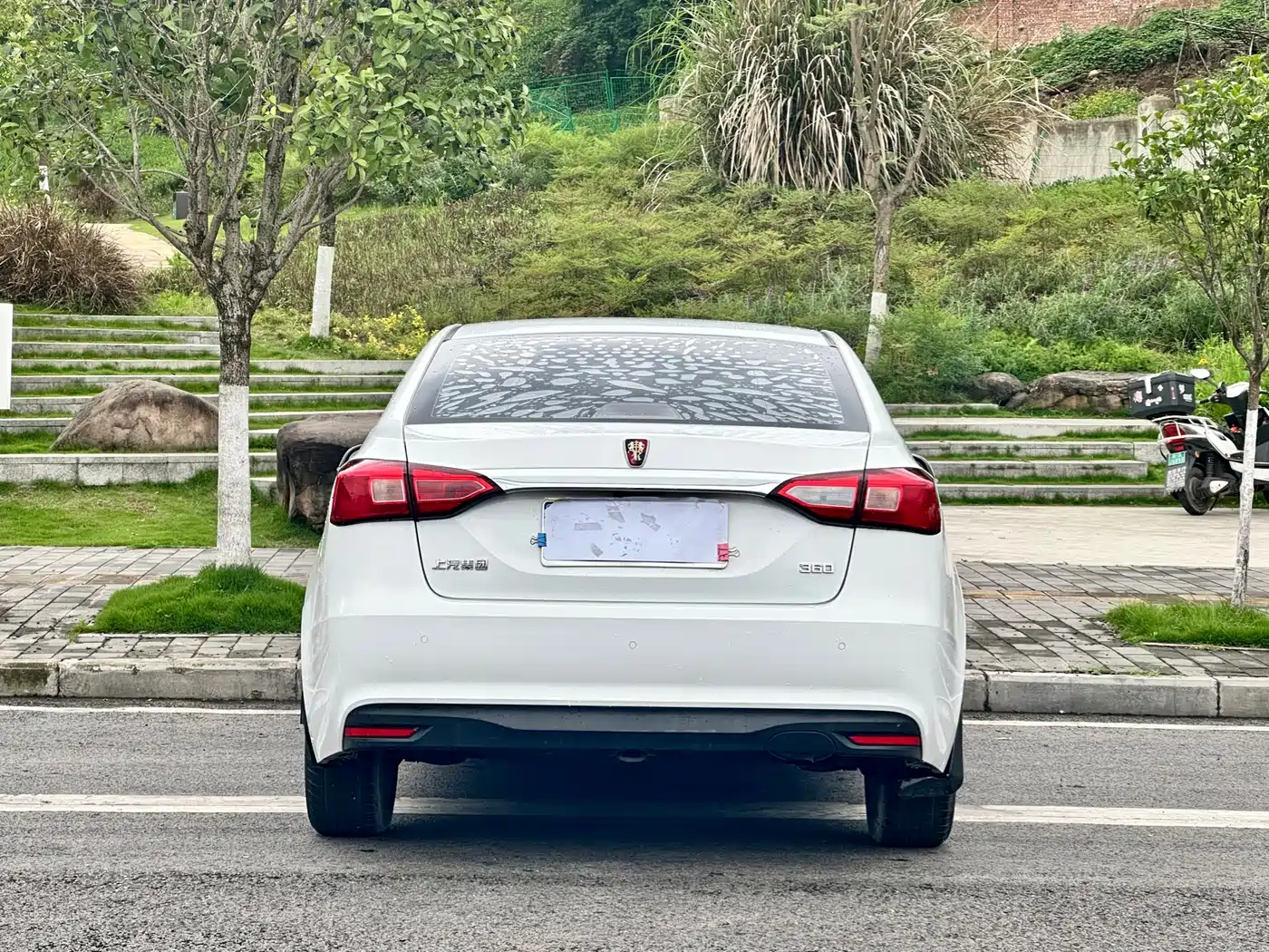 Roewe 360 2016 2015 1.5L Automatic Luxury