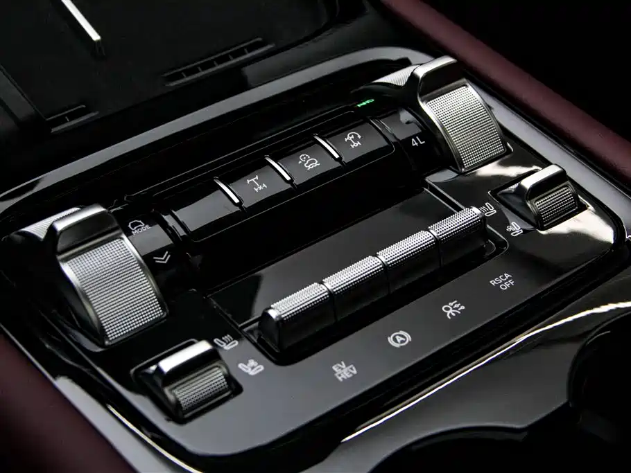Tank 400 New Energy 2025 Model Hi4-T фото 21