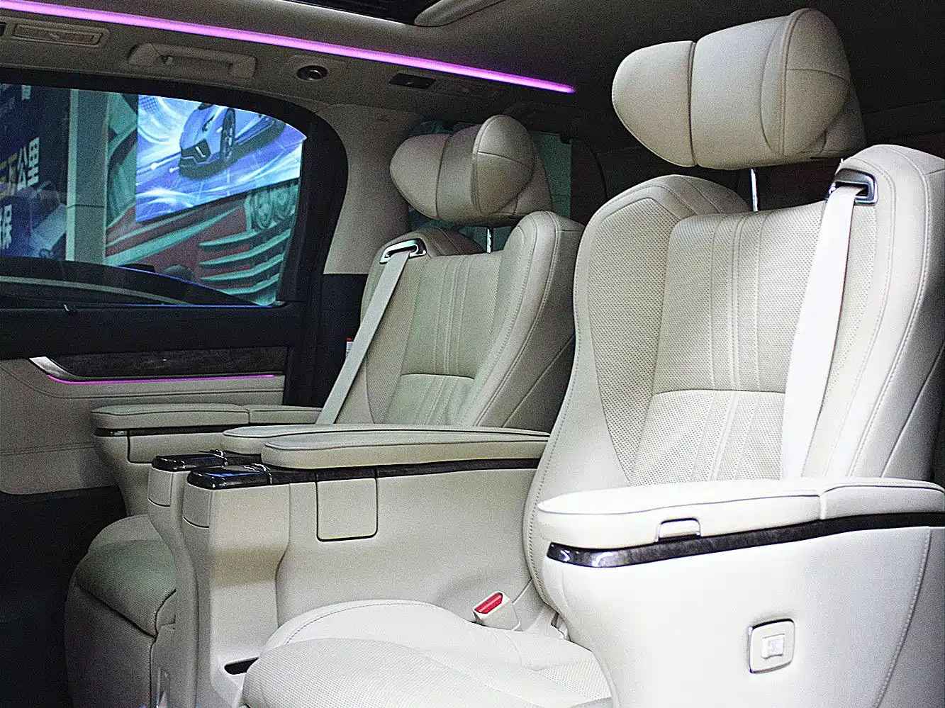 Toyota Alphard 2021 Hybrid 2.5L Premium фото 7