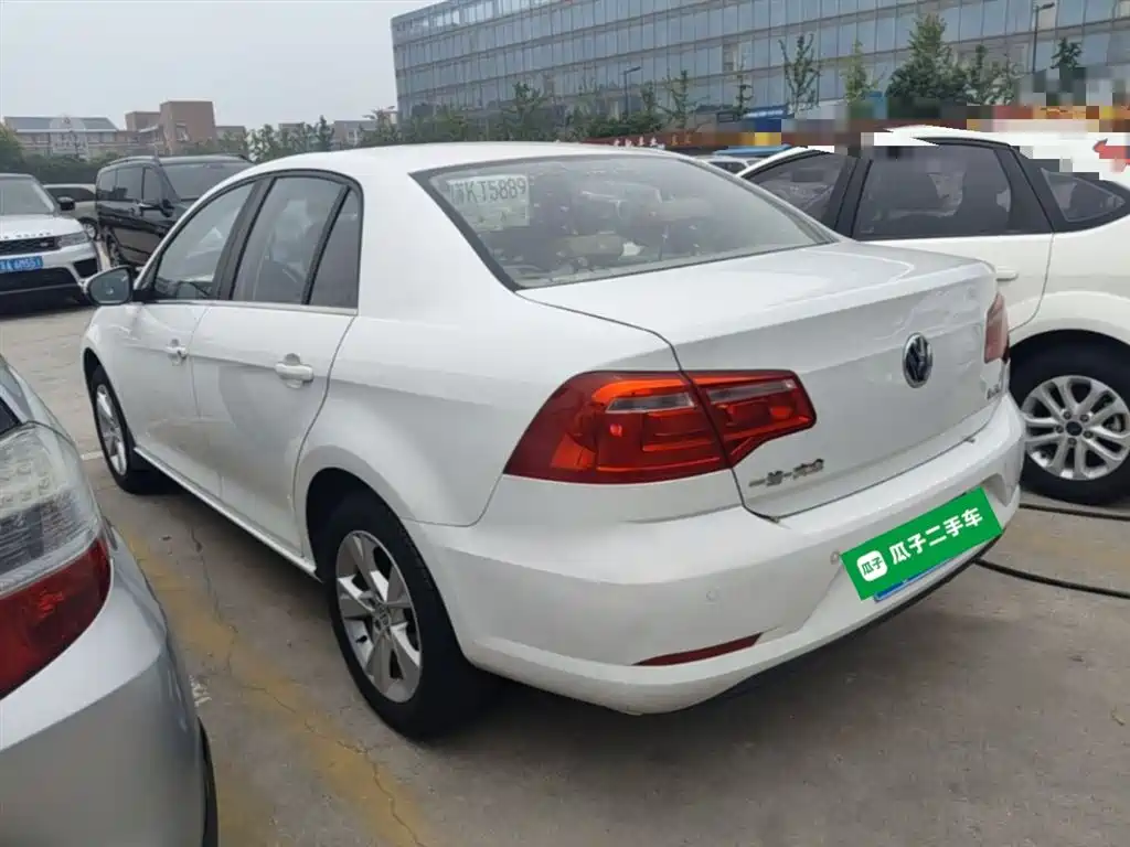 Volkswagen Bora 2014 1.6L Automatic Comfort Edition фото 5