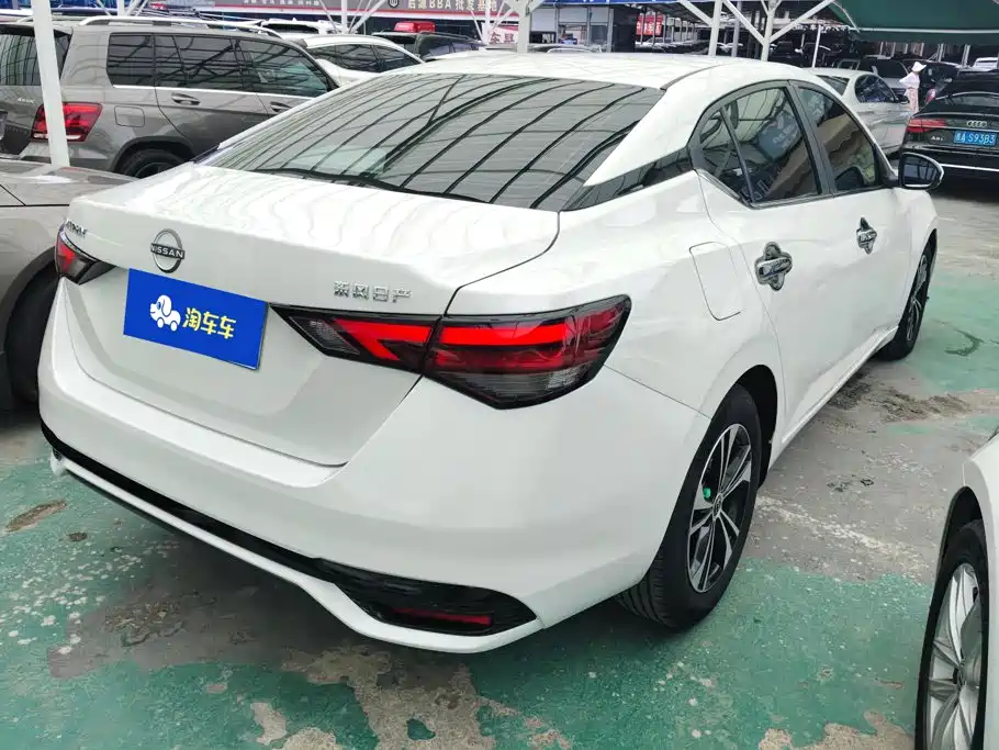 Nissan SYLPHY, миниатюра 3