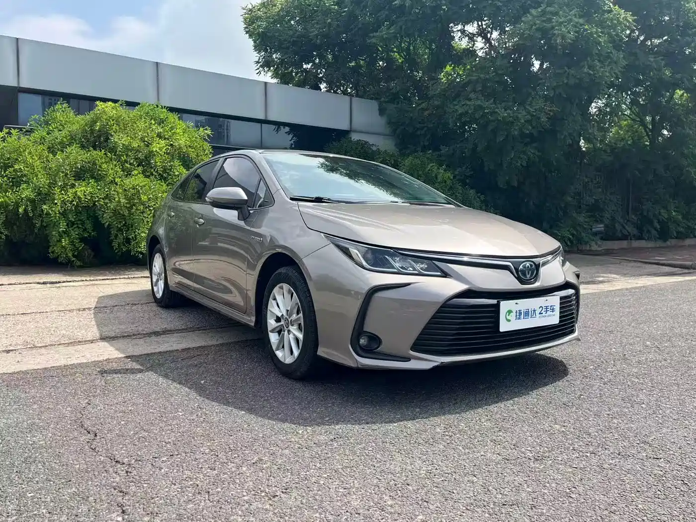 Toyota Corolla 2021 Hybrid 1.8L E-CVT Elite Edition фото 7