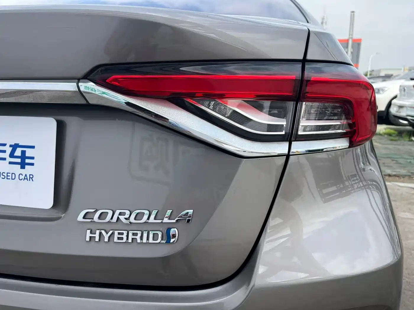 Toyota Corolla 2021 Hybrid 1.8L E-CVT Elite Edition фото 22