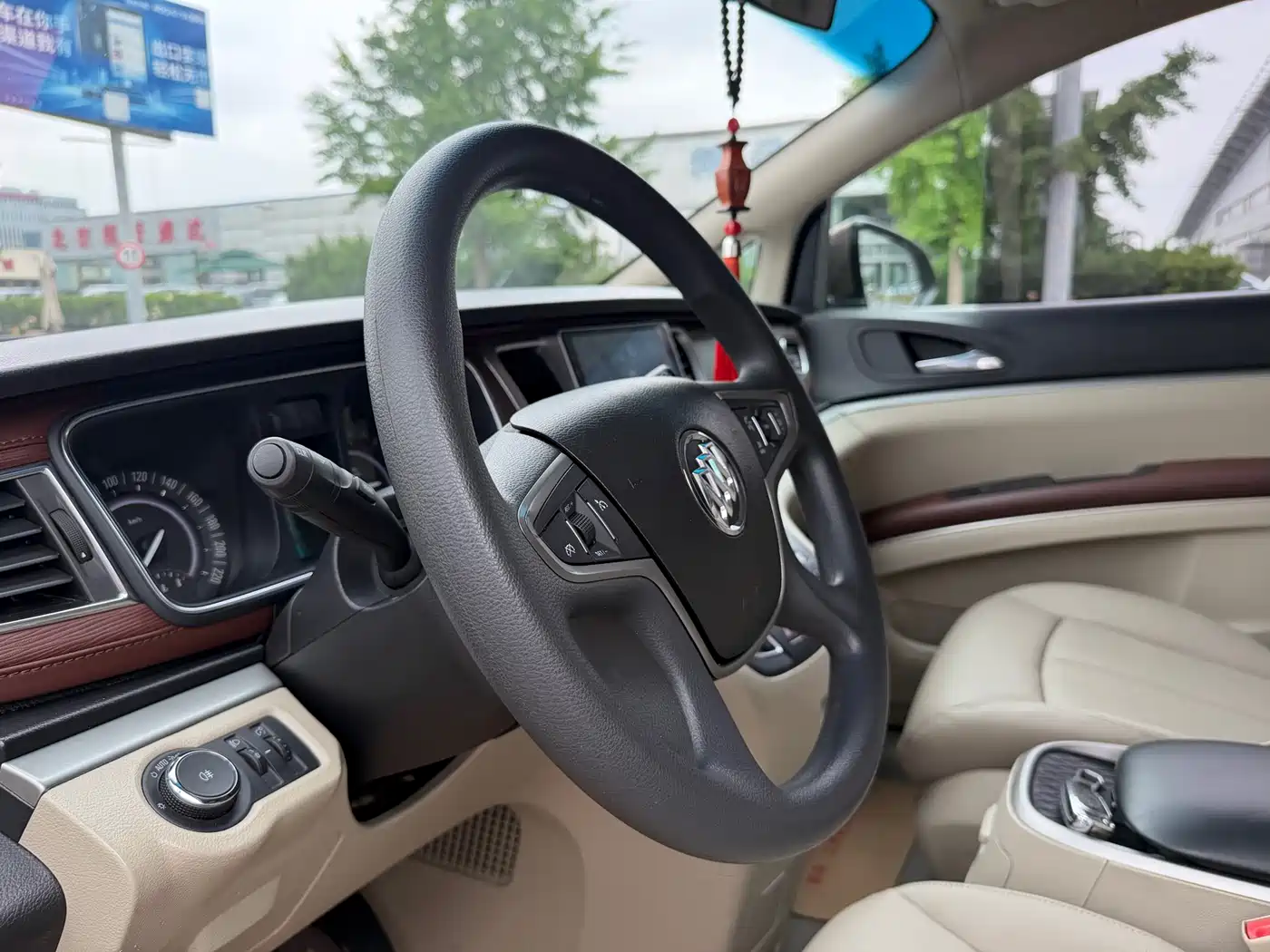 Buick GL8 2018 28T Comfort China VI фото 11