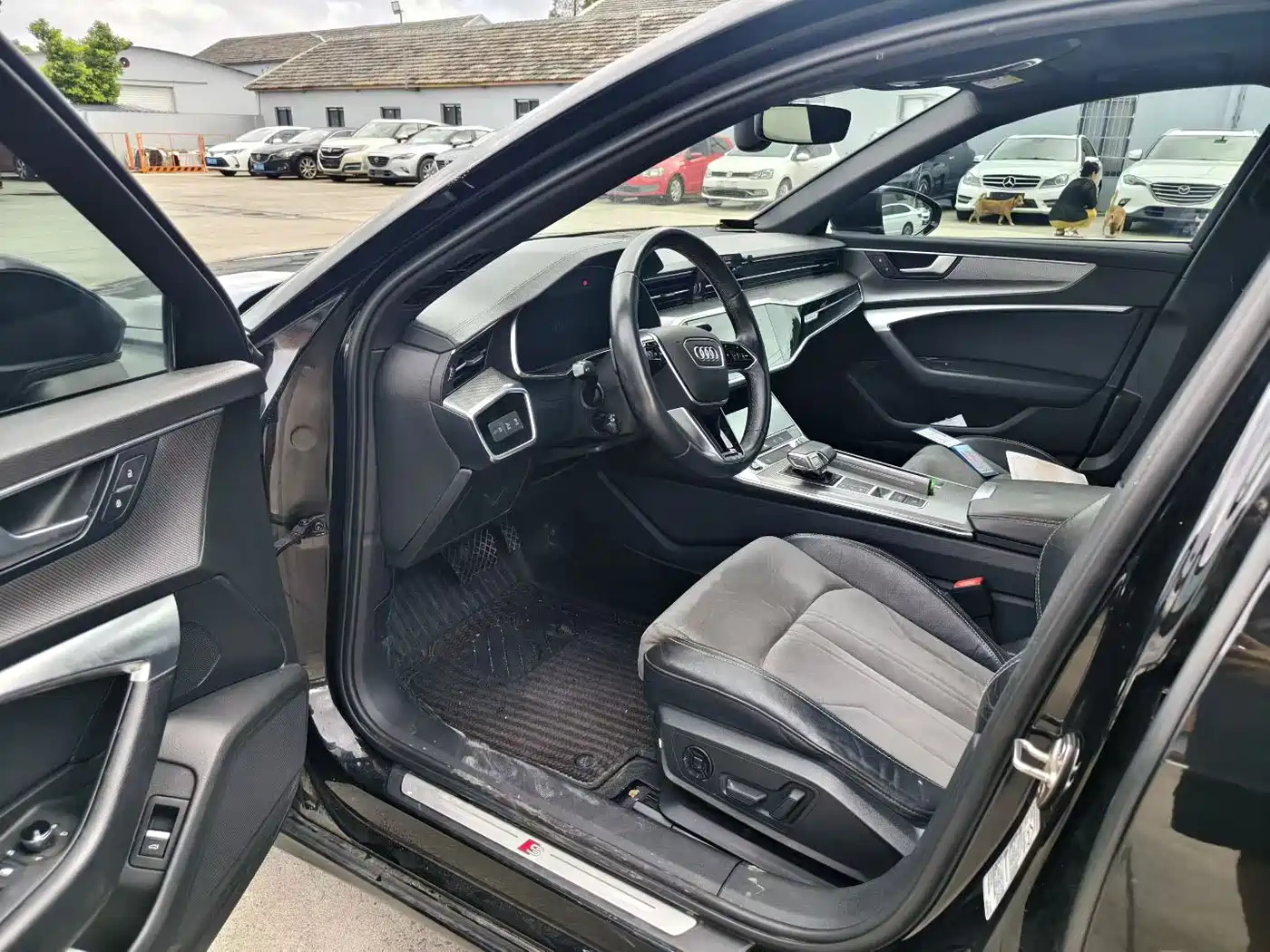 Фото 3 - Audi A6L