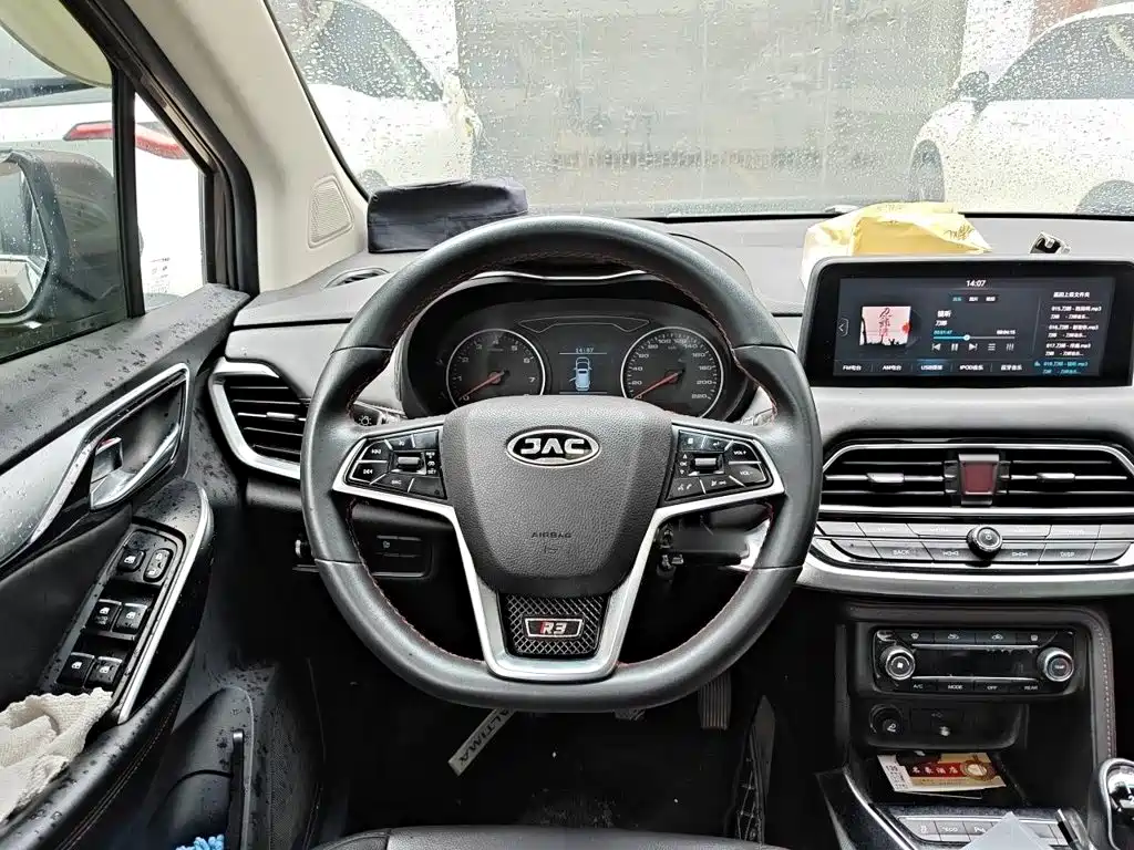 JAC Motors JAC Refine R3 2019 2018 1.6L Manual Luxury Sunroof