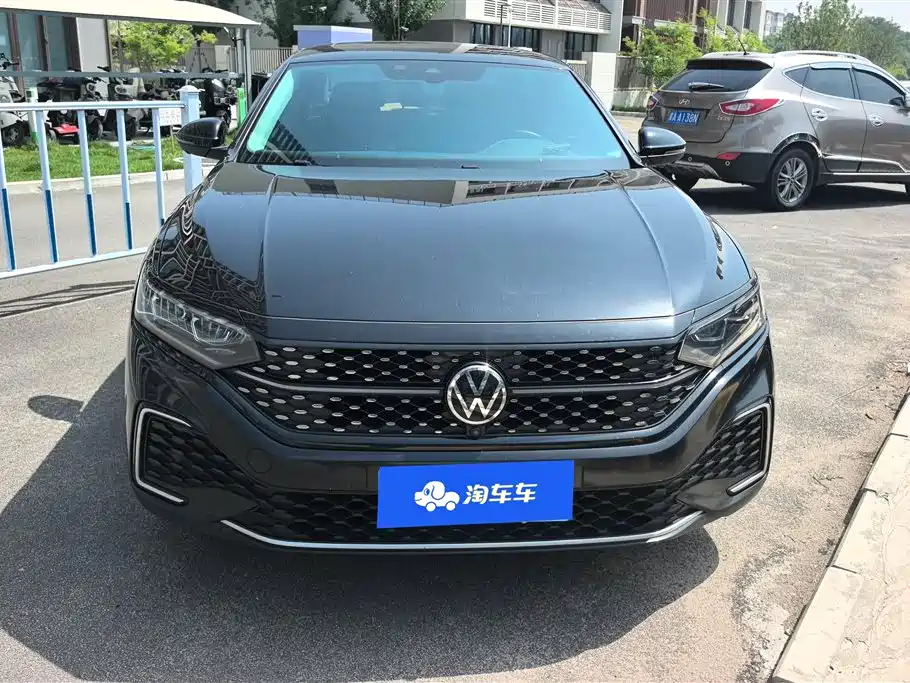 Volkswagen Passat 2025 Outstanding 380TSI Starlight Dragon Glory Edition фото 2