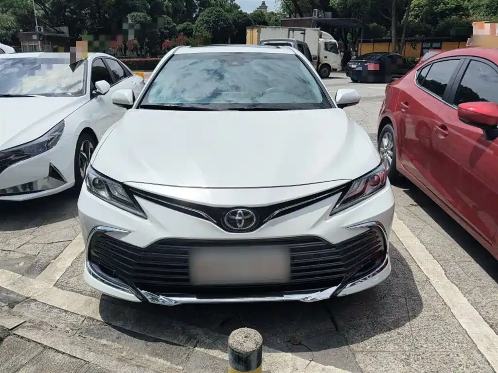 Toyota Camry 2023 2.0G Luxury Edition фото 4
