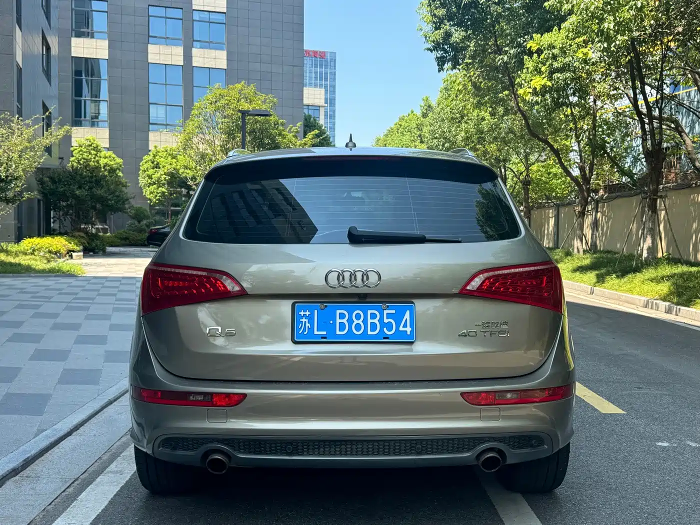 Audi Q5 (Import) 2011 2010 3.2FSI Sport