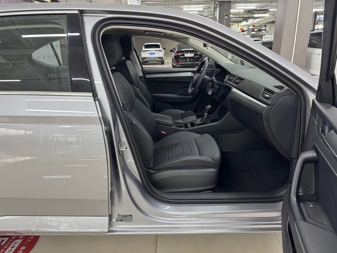 Škoda Superb 2025 Model TSI280 DSG Premium Edition фото 13