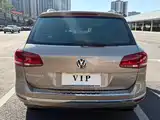 Фото 4 - Volkswagen Touareg