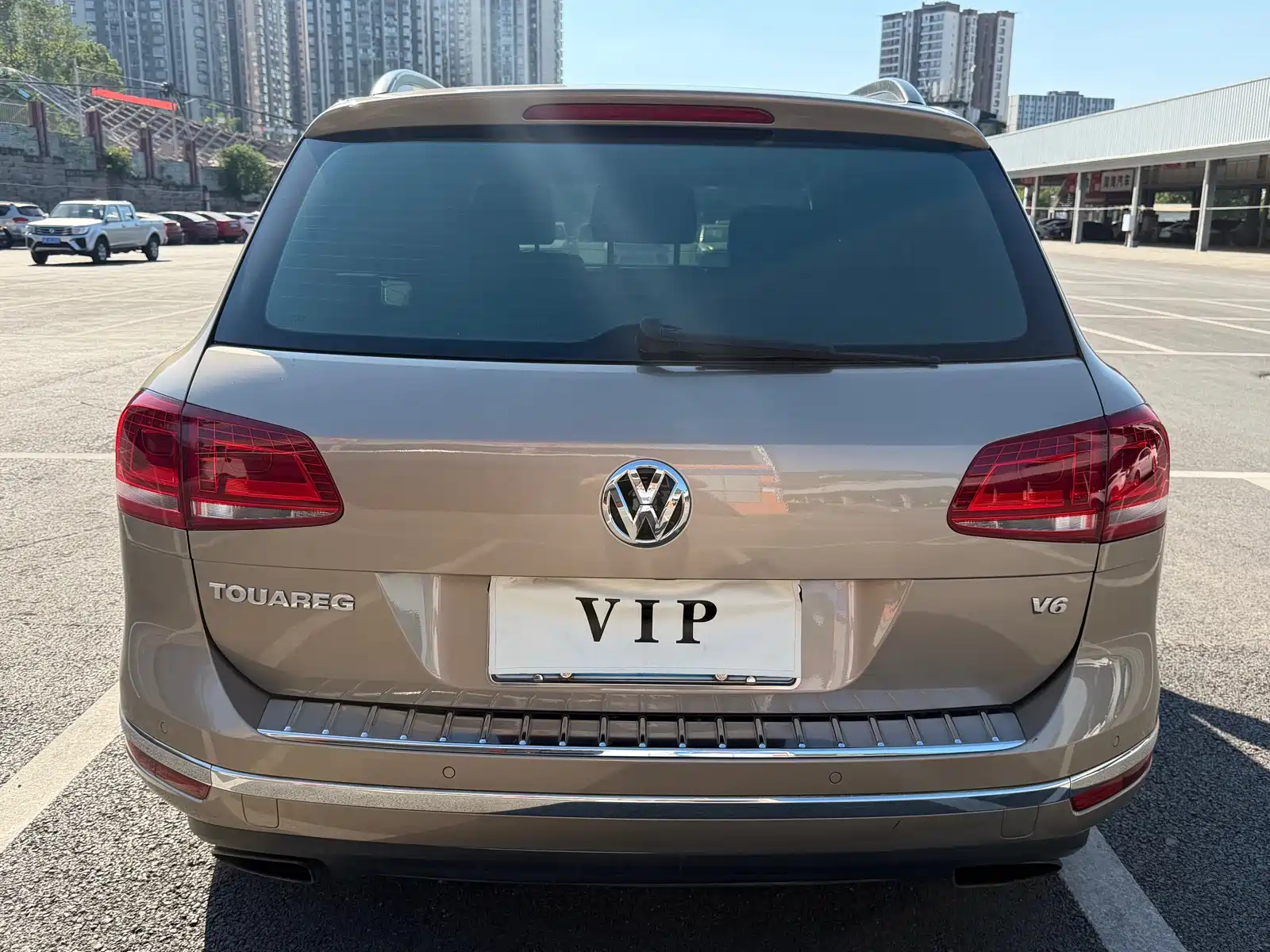 Фото 4 - Volkswagen Touareg