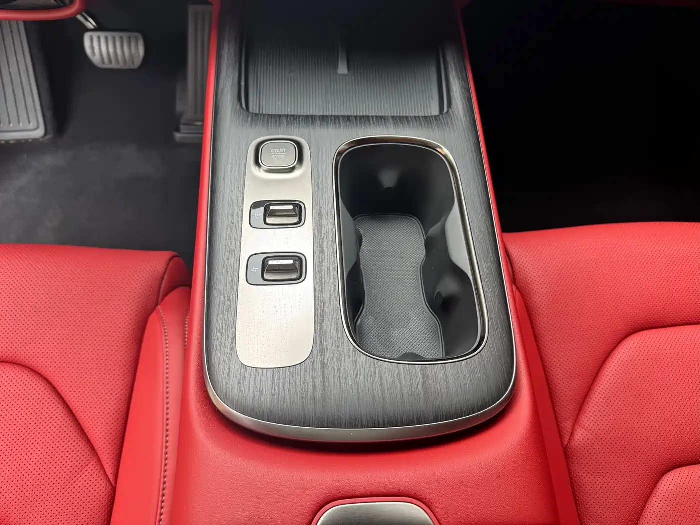 Xiaomi Auto Xiaomi SU7 2024 RWD Long Range Intelligent Driving Edition фото 12